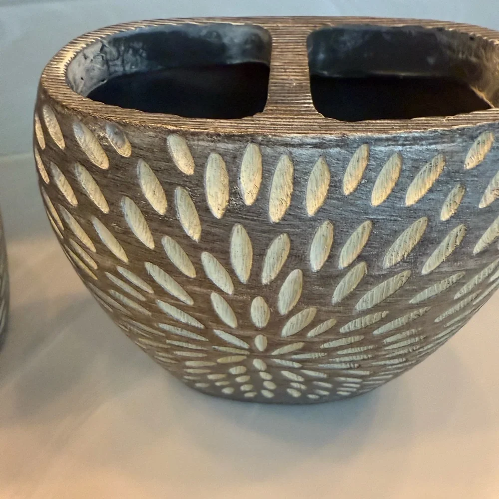 Elegant Gray and White Home Accent Tumbler & Toothbrush Holder by Cynthia Rowley
